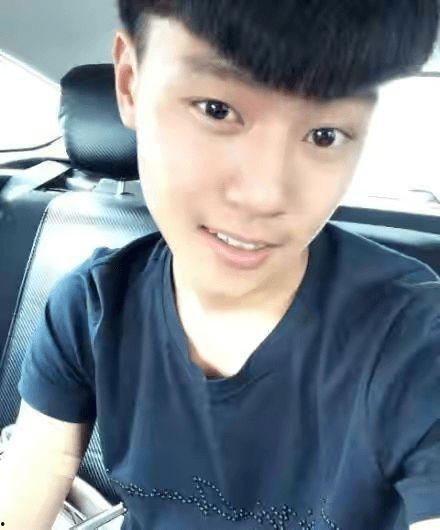 娱乐吃瓜酱王晨正,娱乐吃瓜界的“酱王”，揭秘娱乐圈幕后风云